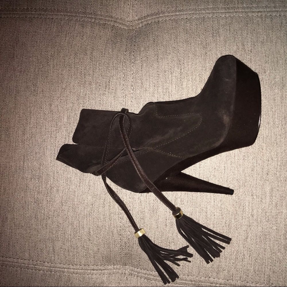 Colin Stuart Briwn Platform Booties - image 4